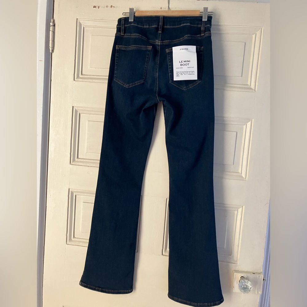 FRAME Le Mini Boot Cut Jean- NWT- High rise- slits at hem - Picture 3 of 9
